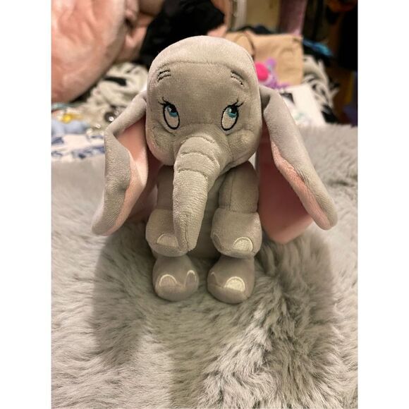 Disney 6” Dumbo Soft Plush Animal toy - Picture 2 of 8